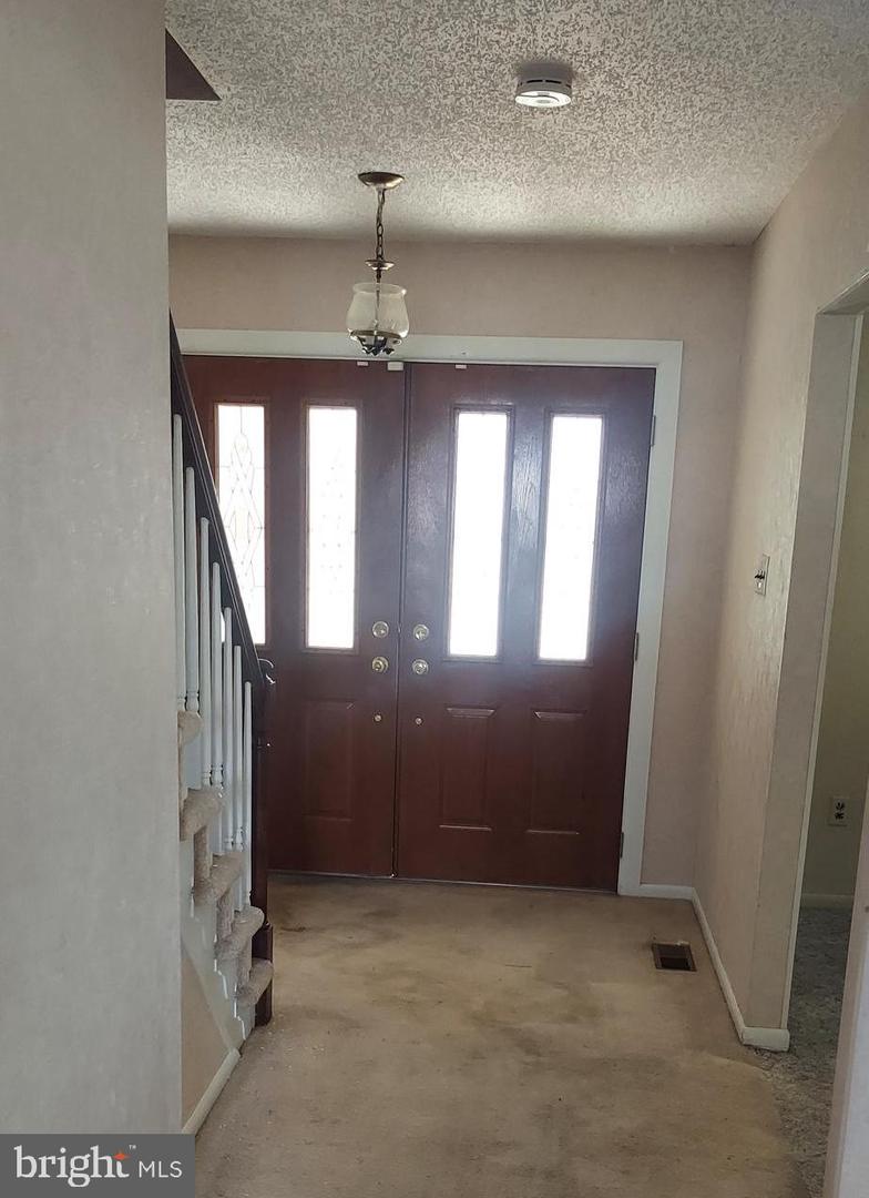 503 Balsam Rd Property Photo 3