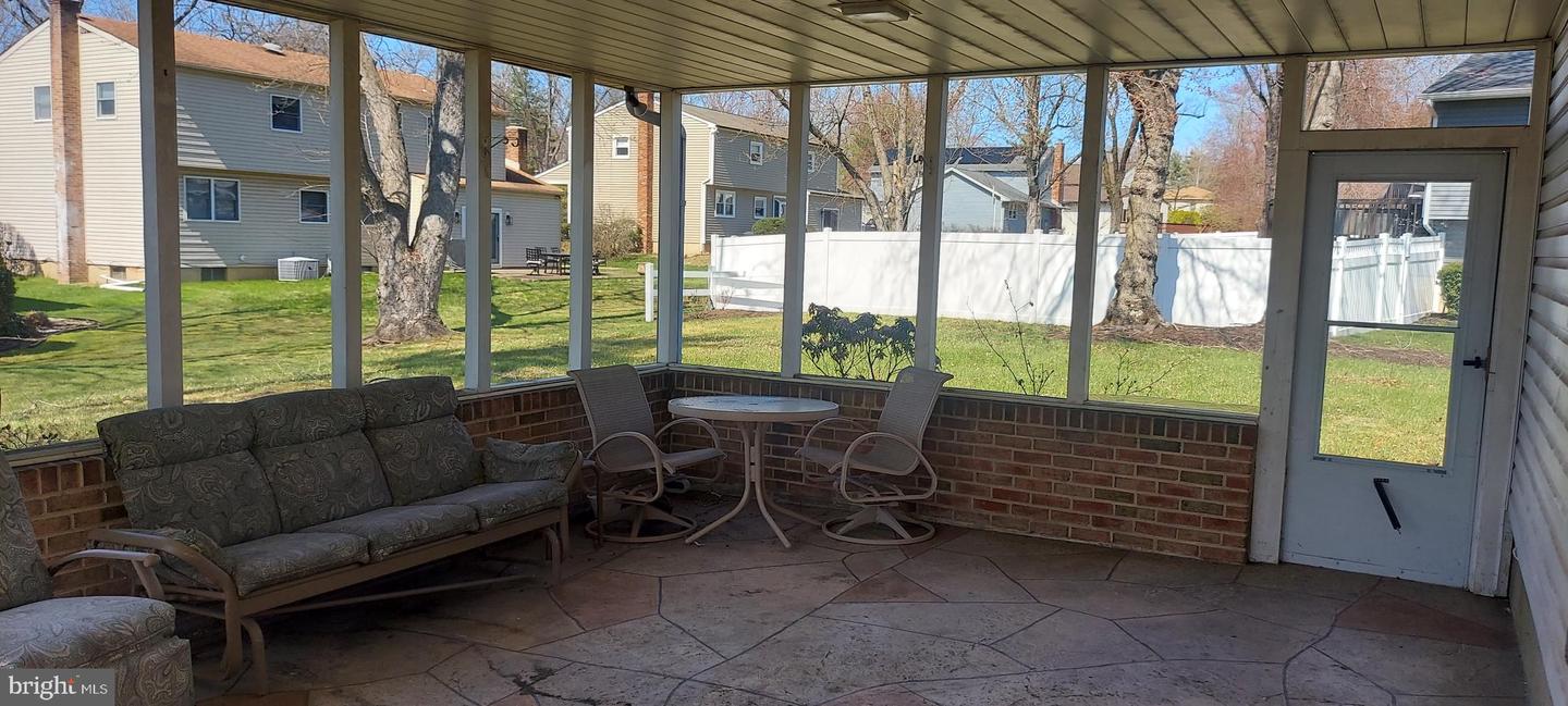503 Balsam Rd Property Photo 10