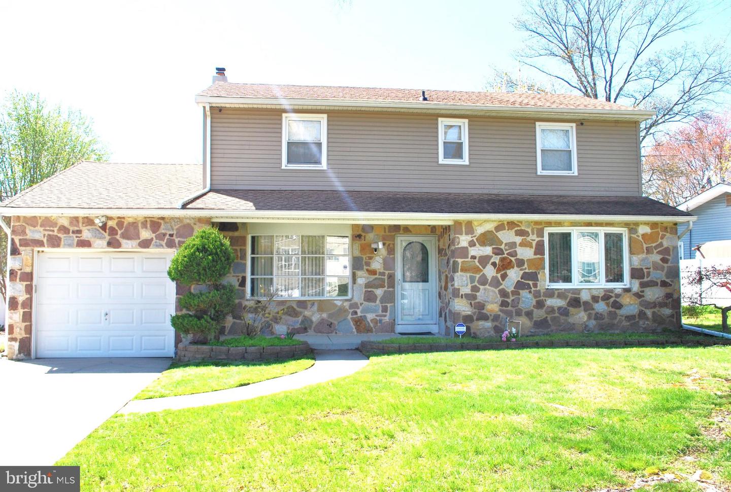 406 Valley Run Drive Property Photo 1