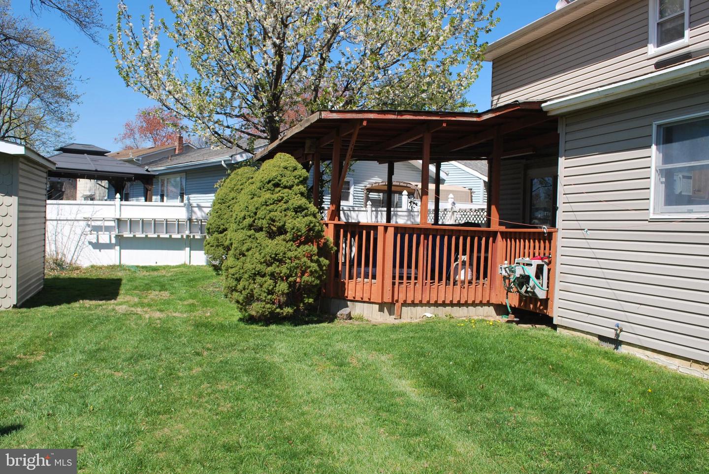 406 Valley Run Drive Property Photo 2