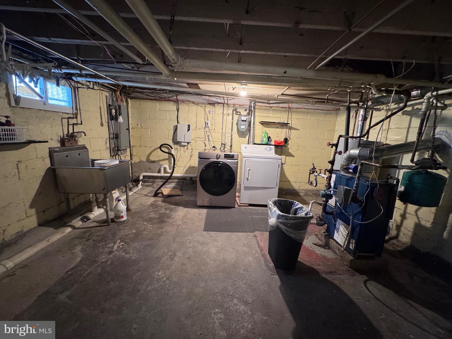 305 Evergreen Ave Property Photo 19