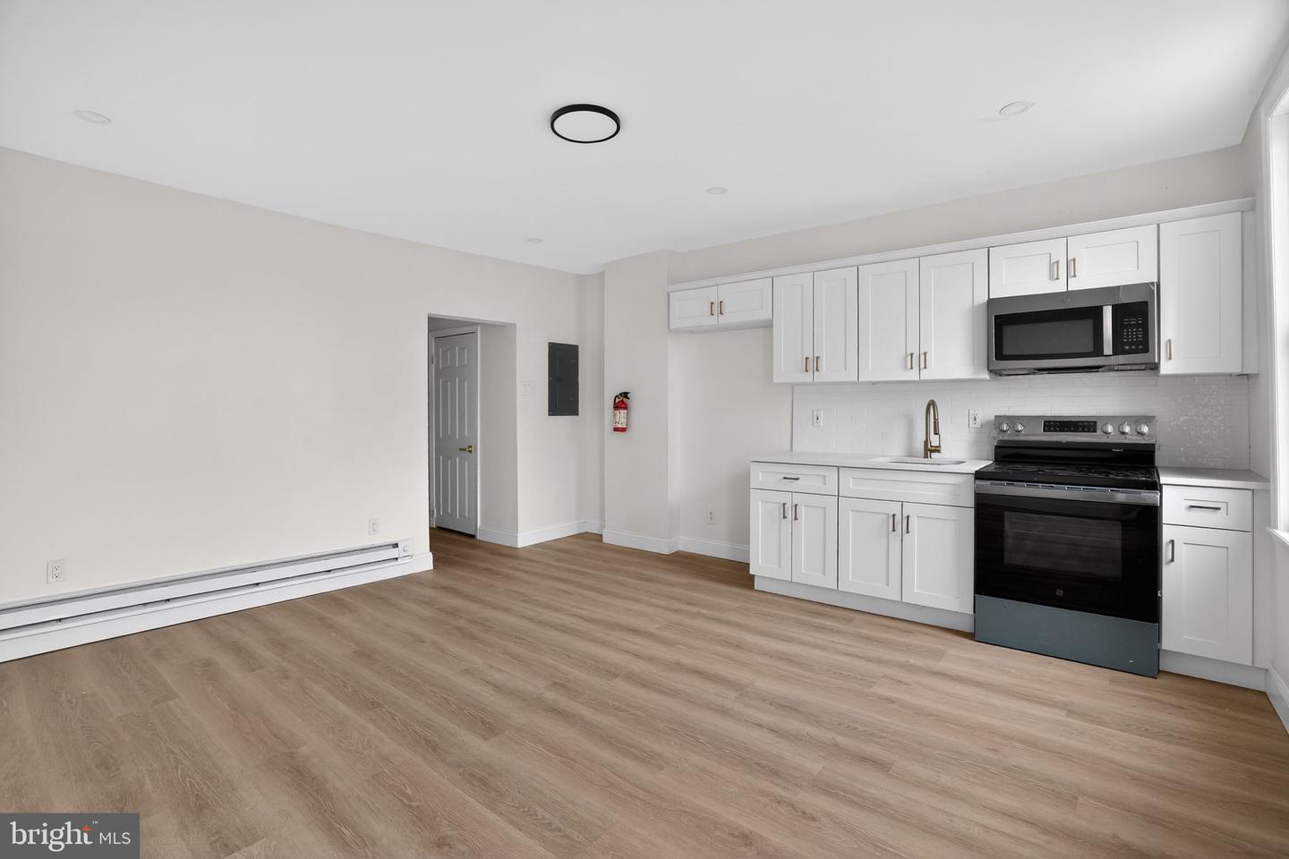 1118 Kaighn Ave Property Photo 12