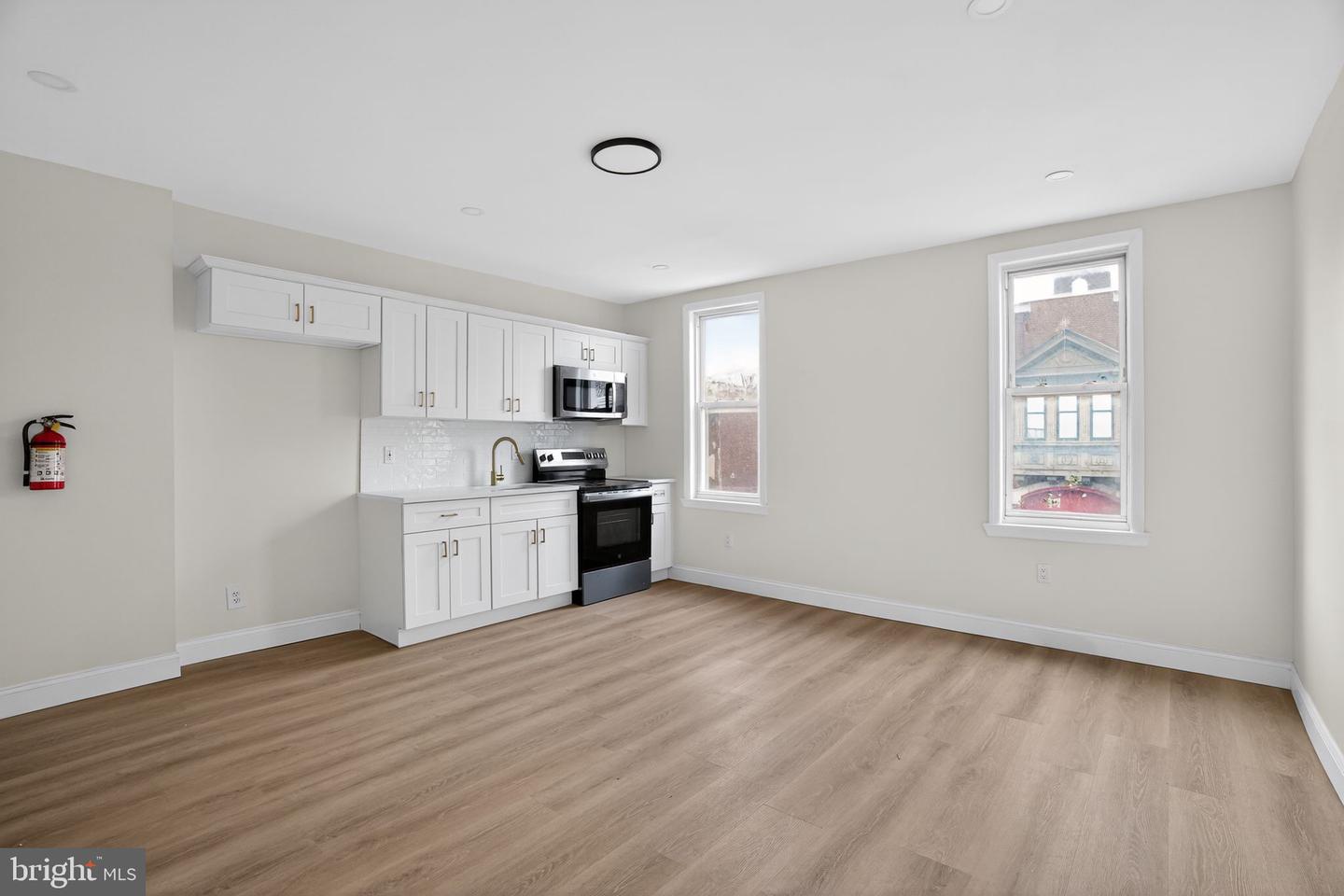 1118 Kaighn Ave Property Photo 13
