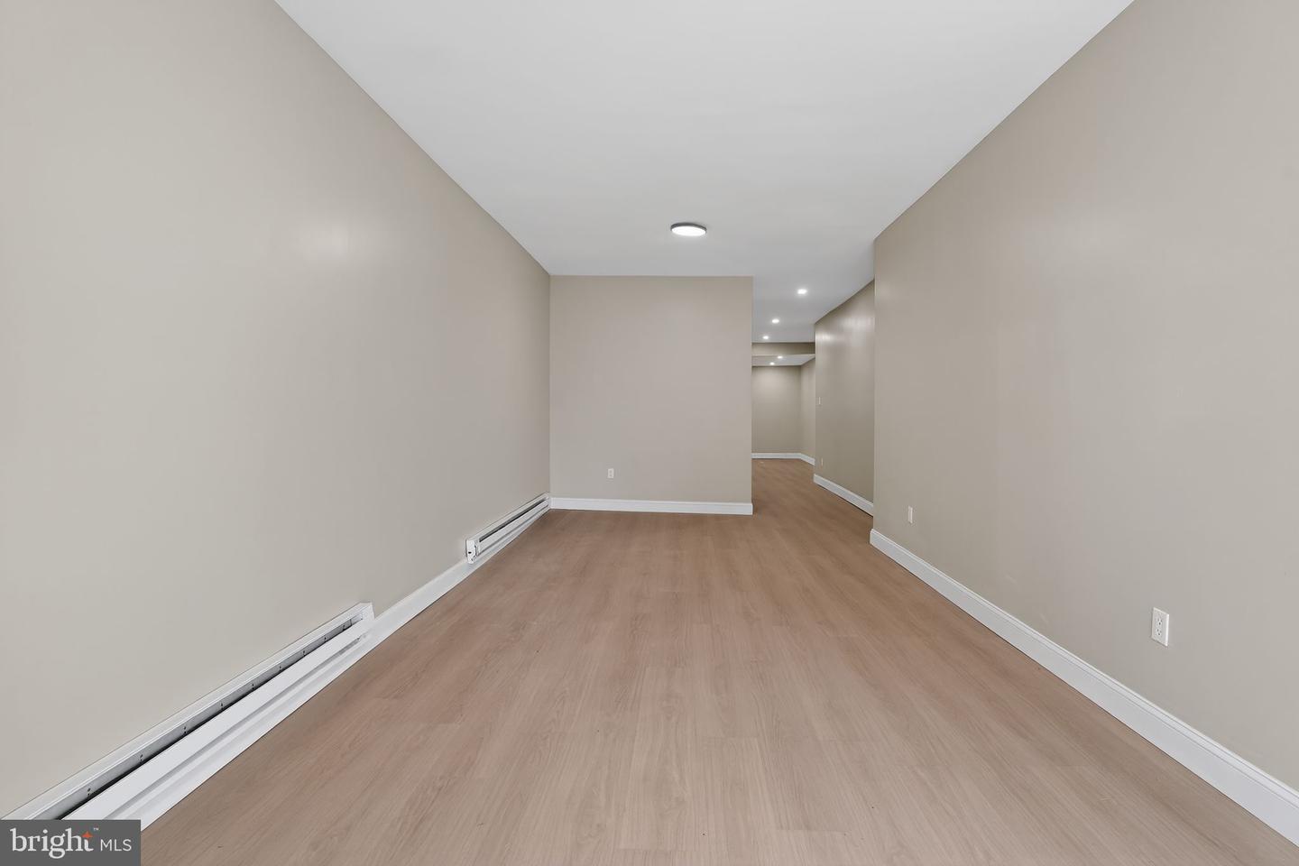 1118 Kaighn Ave Property Photo 16
