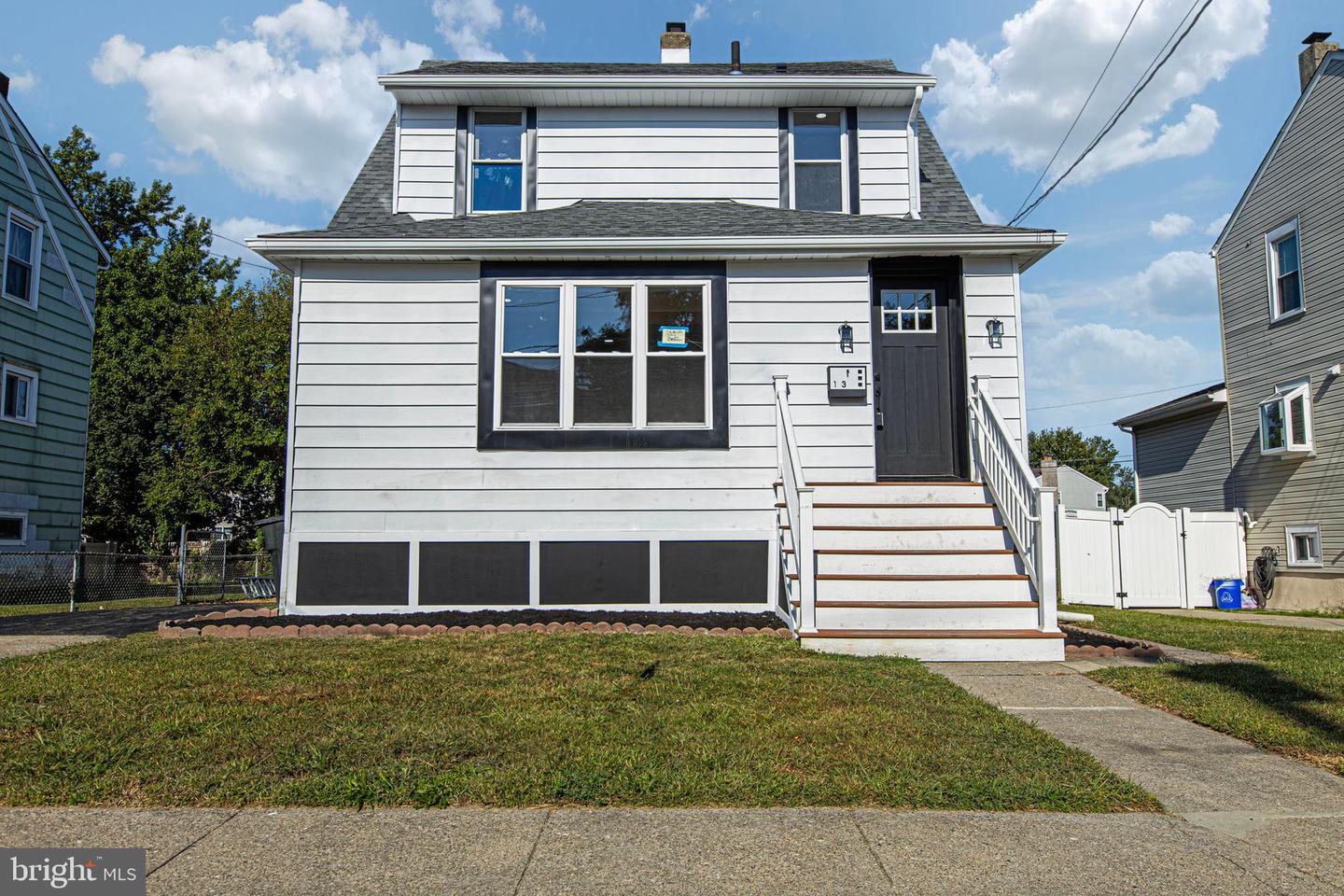 113 Centre Property Photo 1