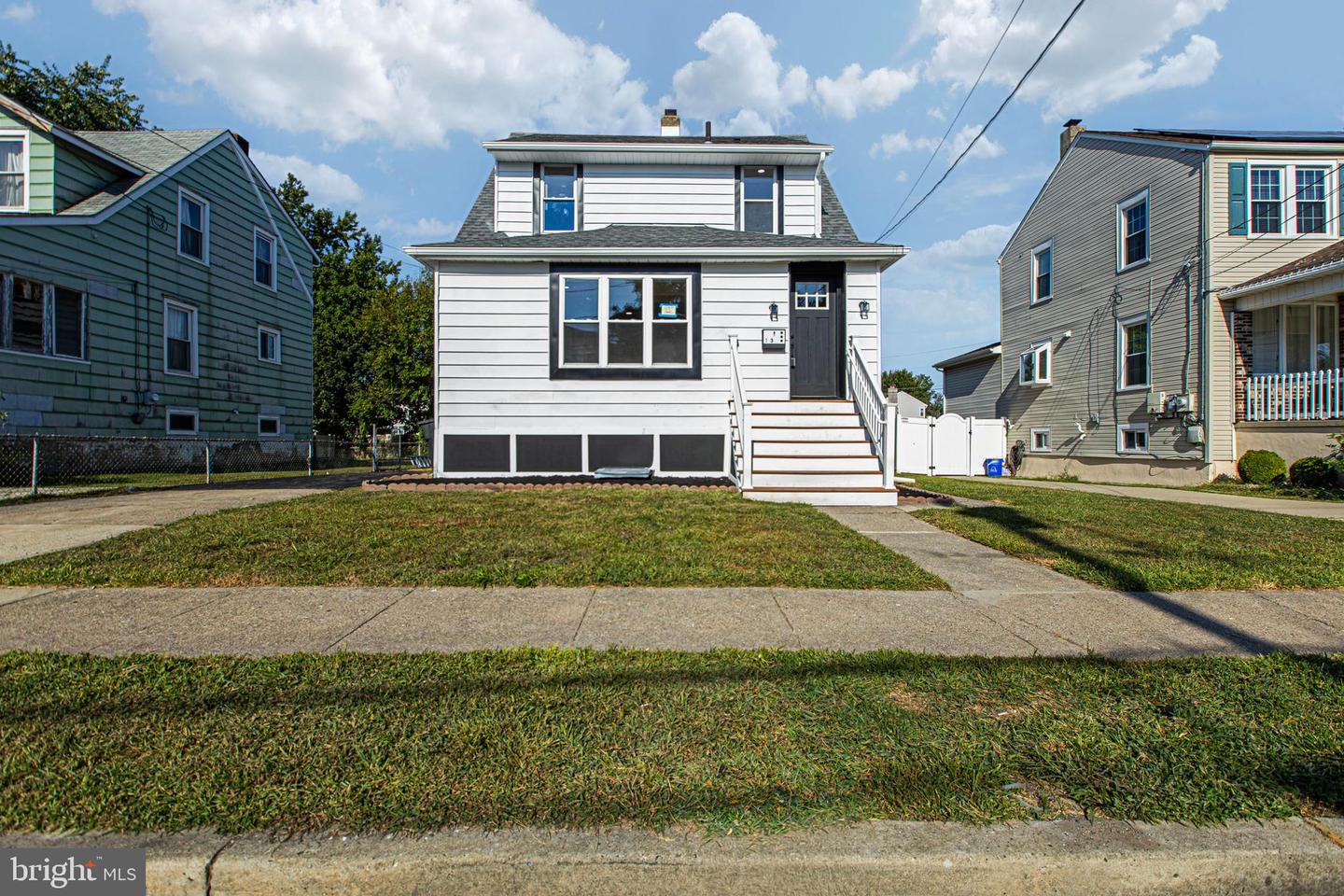 113 Centre Property Photo 3