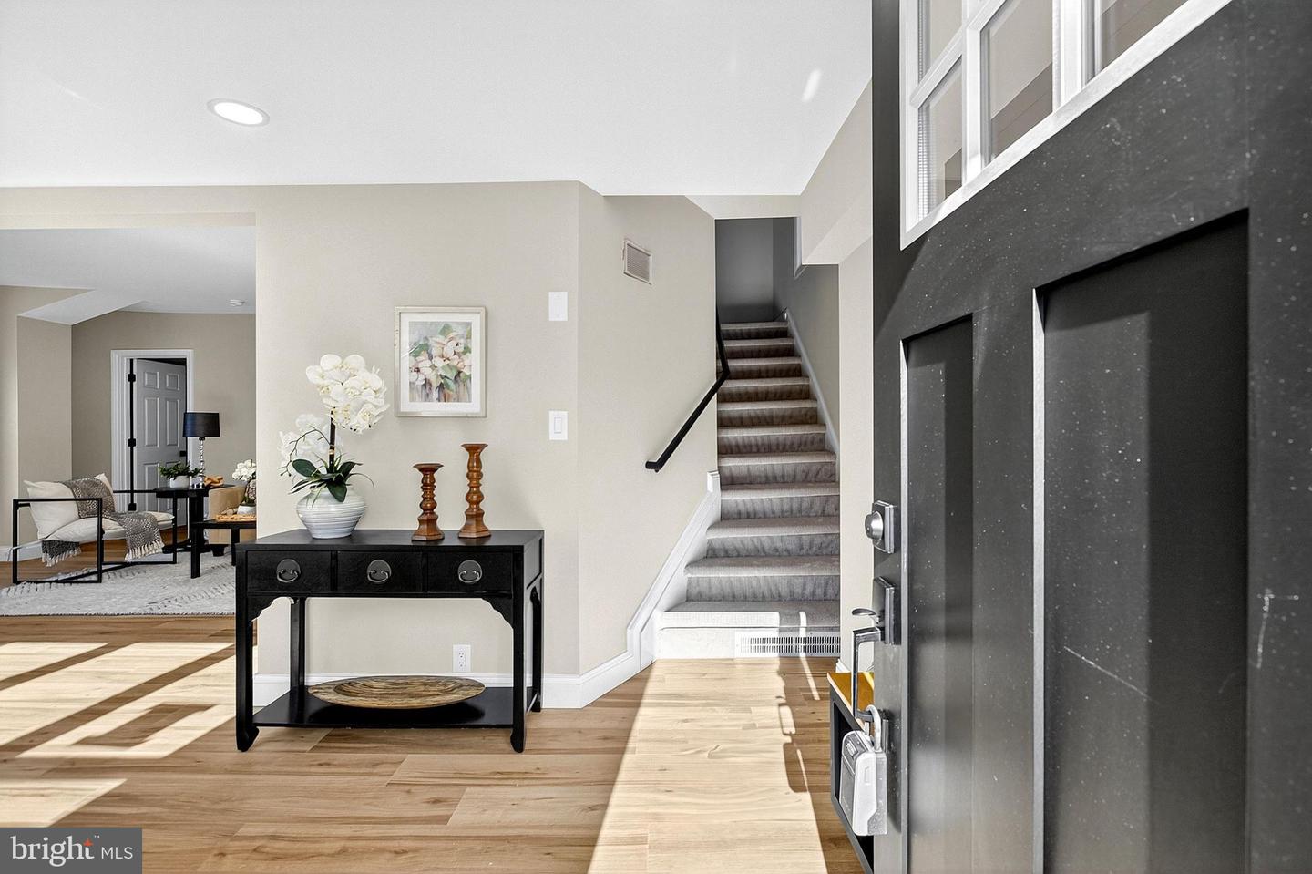 113 Centre Property Photo 6