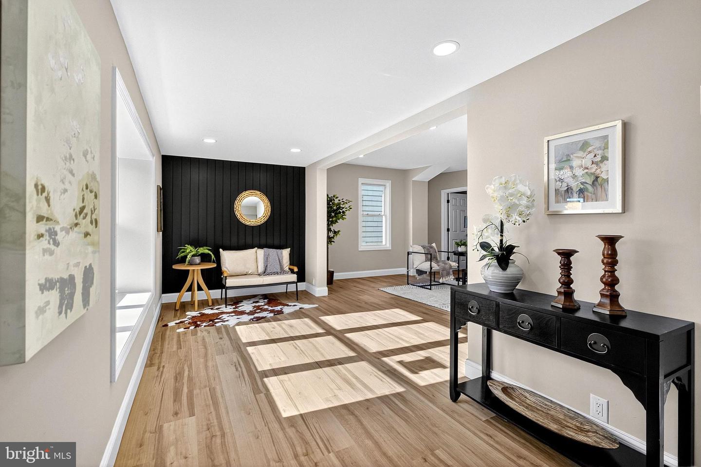 113 Centre Property Photo 8