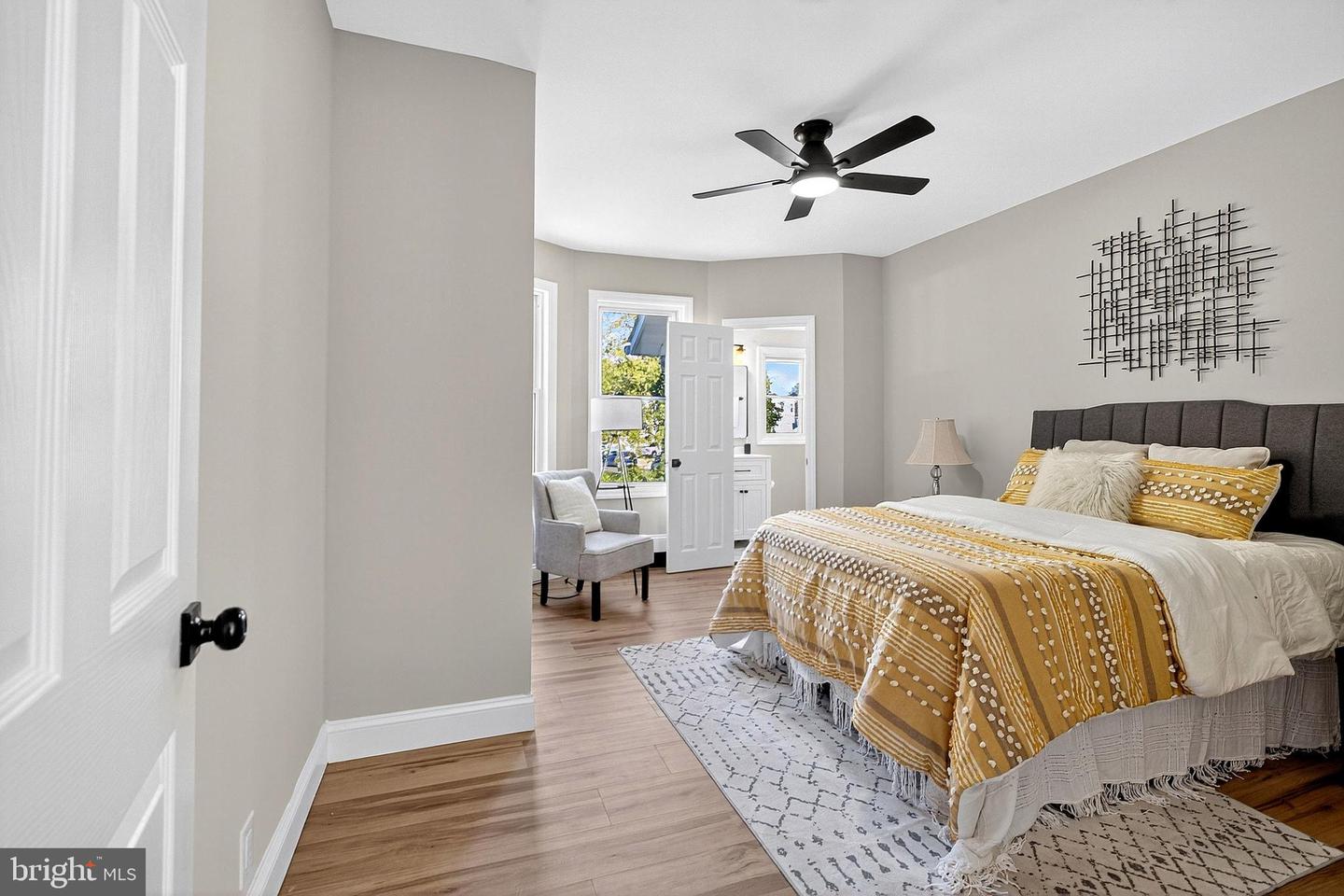 113 Centre Property Photo 18