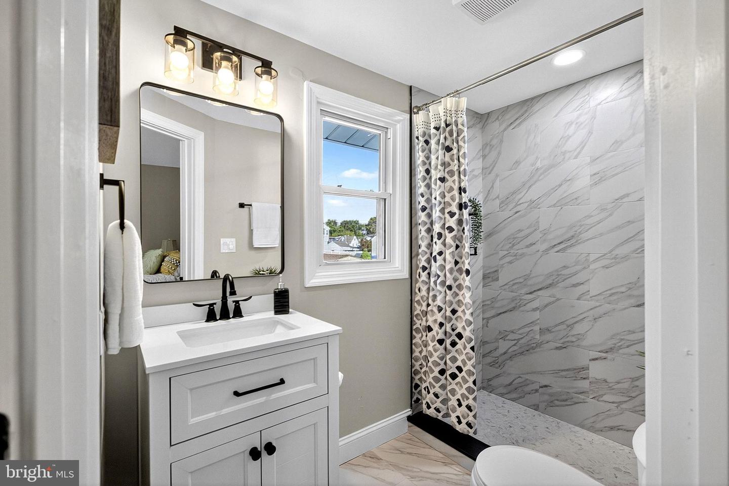 113 Centre Property Photo 21