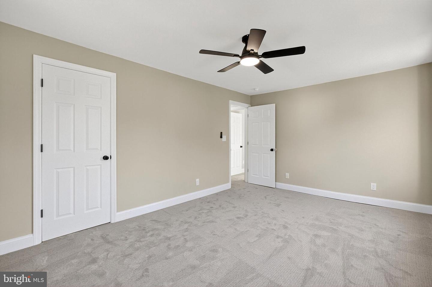 113 Centre Property Photo 28