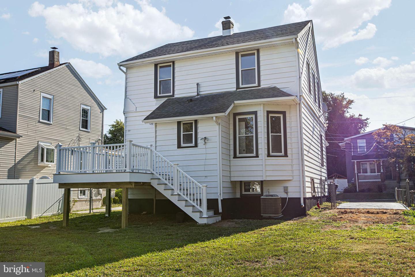 113 Centre Property Photo 37