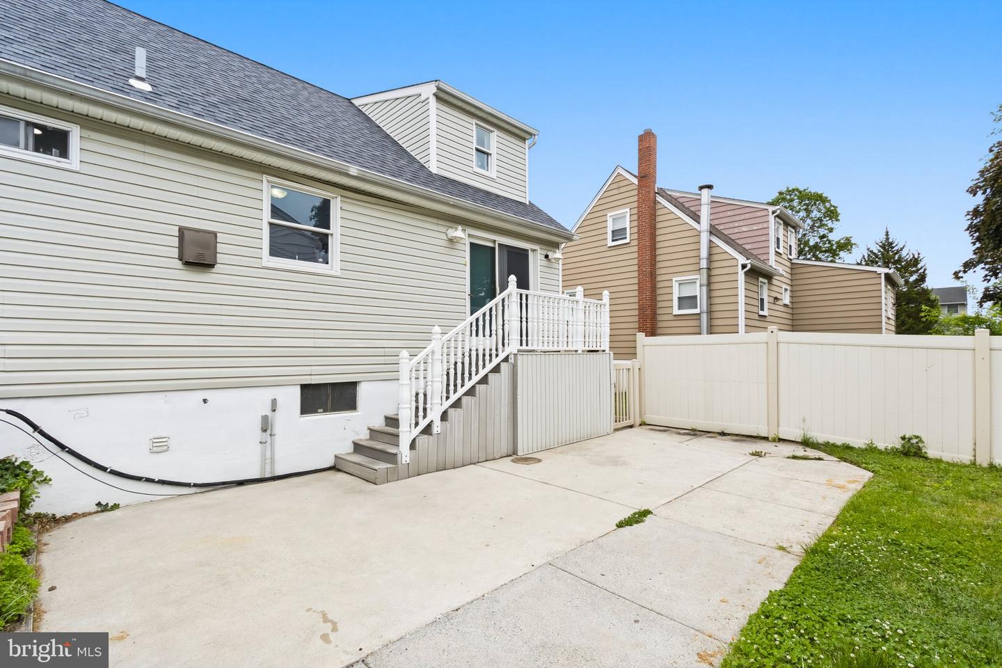 29 Wilson Ave Property Photo 33