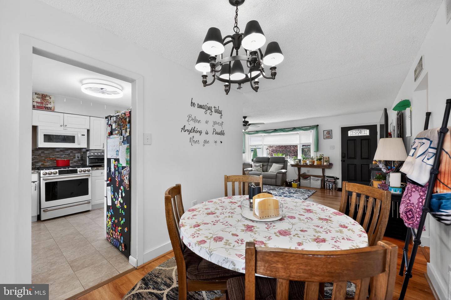9 Charles Ave Property Photo 16