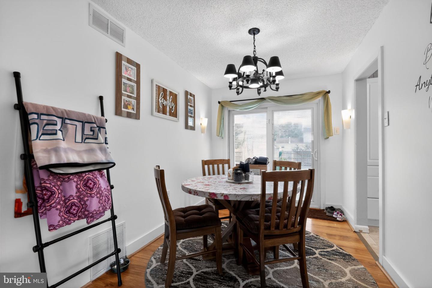 9 Charles Ave Property Photo 17