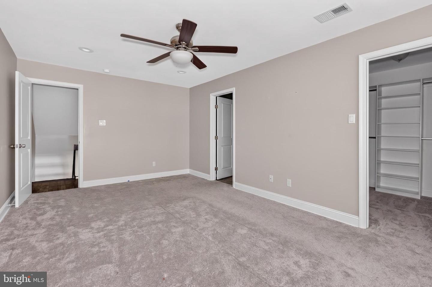219 Keats Ct Property Photo 31