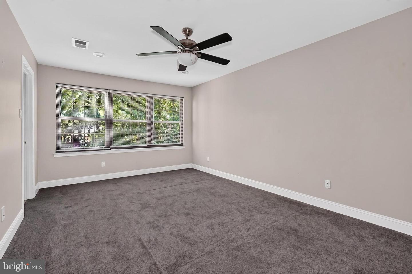 219 Keats Ct Property Photo 33