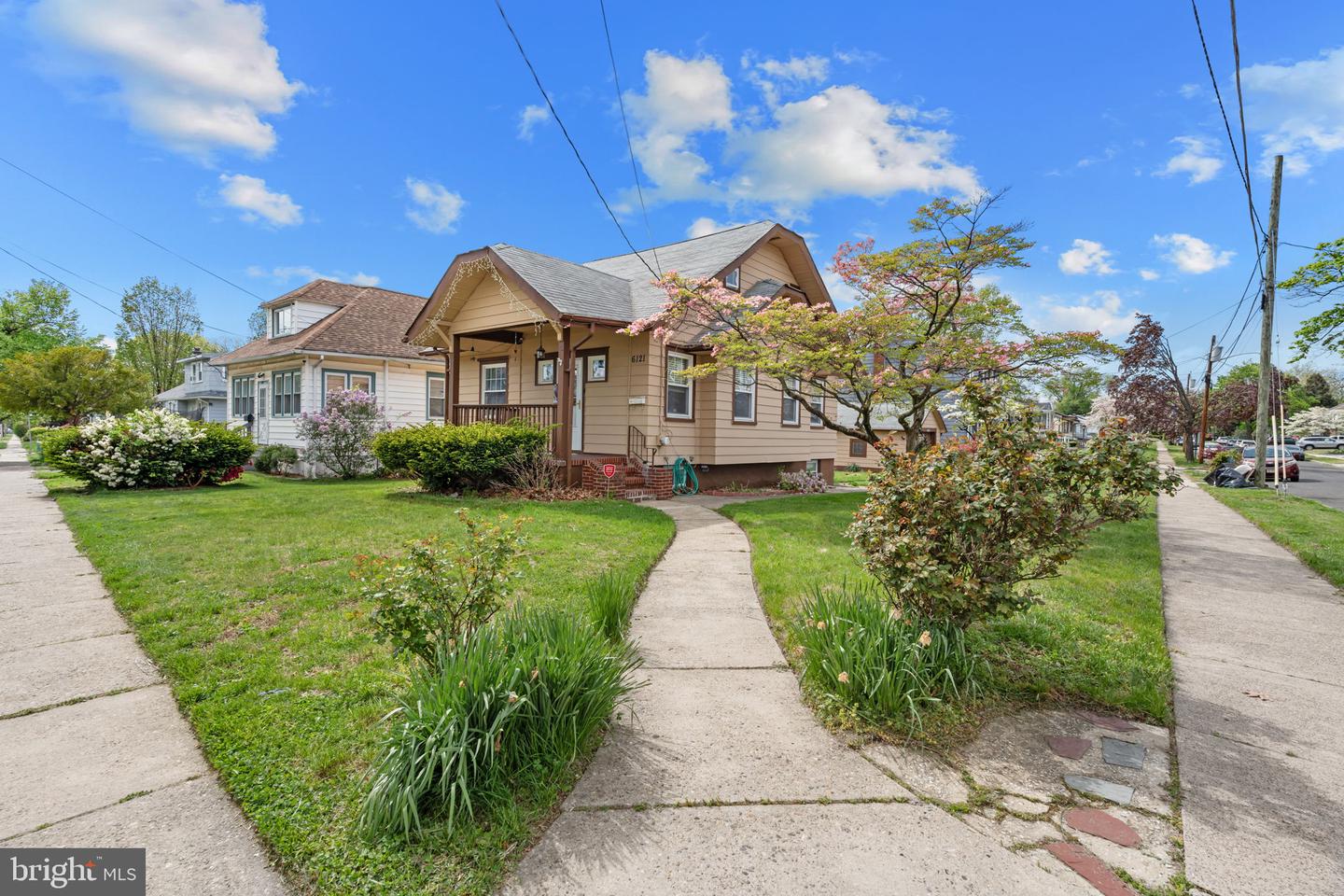 6121 WAYNE AVE Property Photo 1