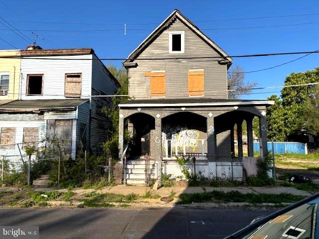 42 Stewart St Property Photo 4