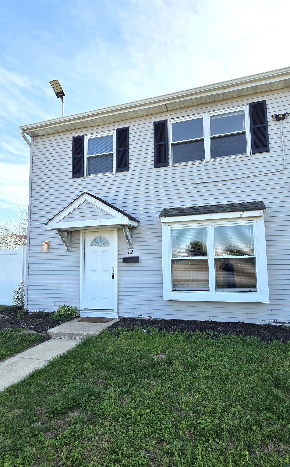 12 Lehigh Ct Property Photo 2
