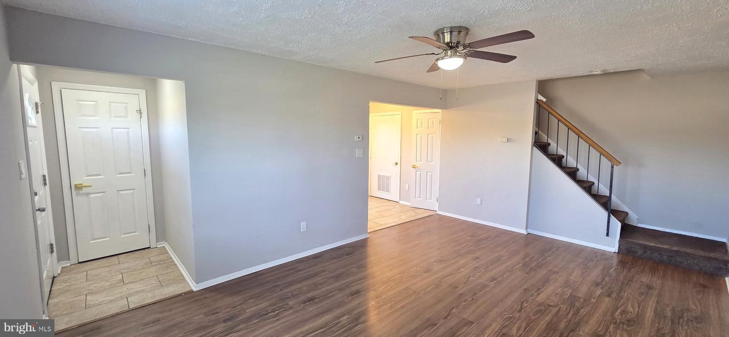 12 Lehigh Ct Property Photo 6