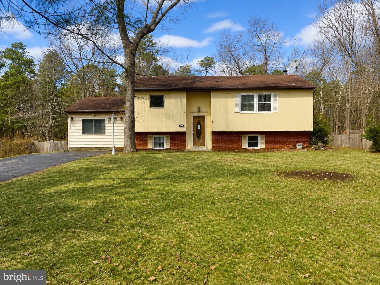 848 ANTHONY RD Property Photo 1