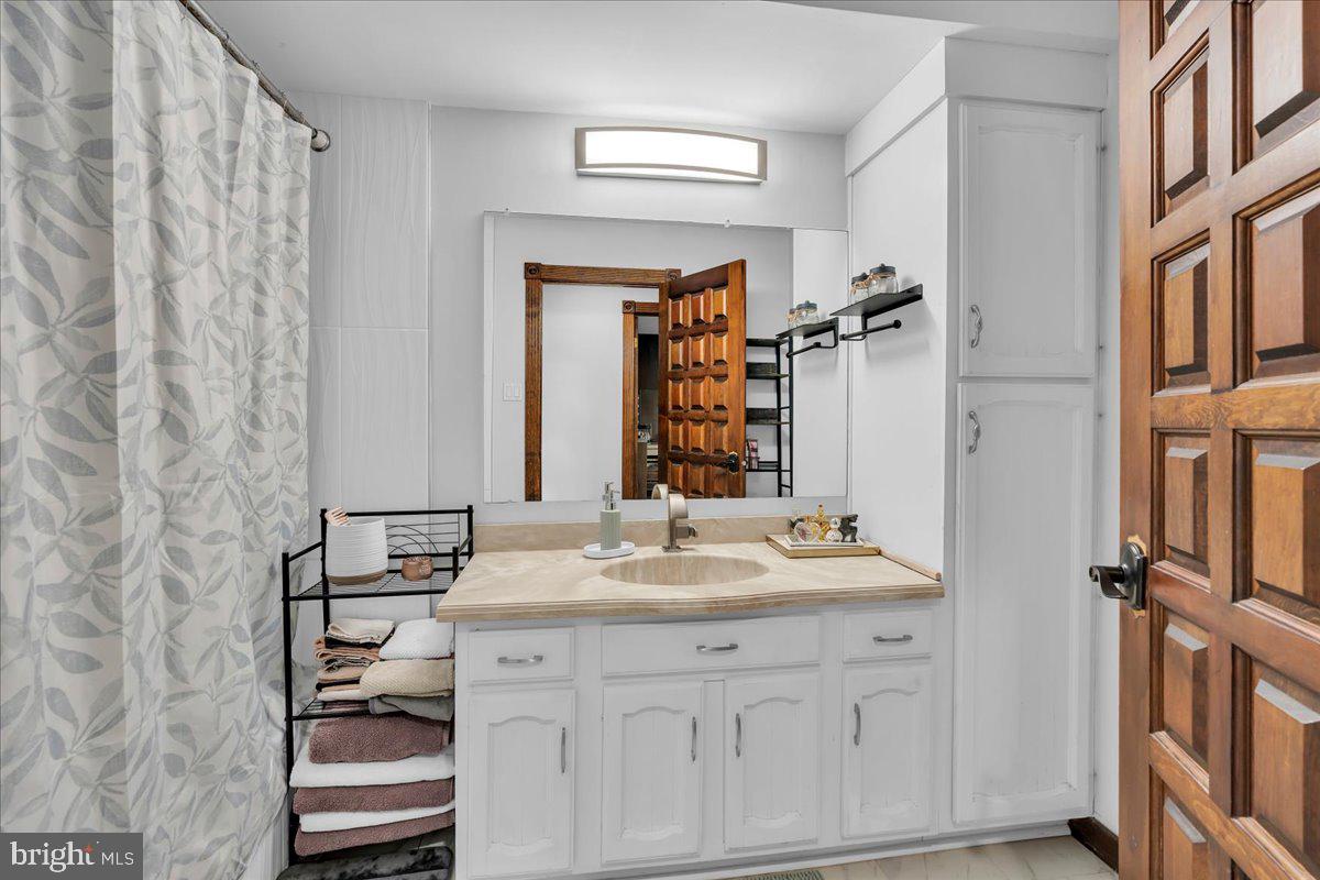 176 Centura Property Photo 23
