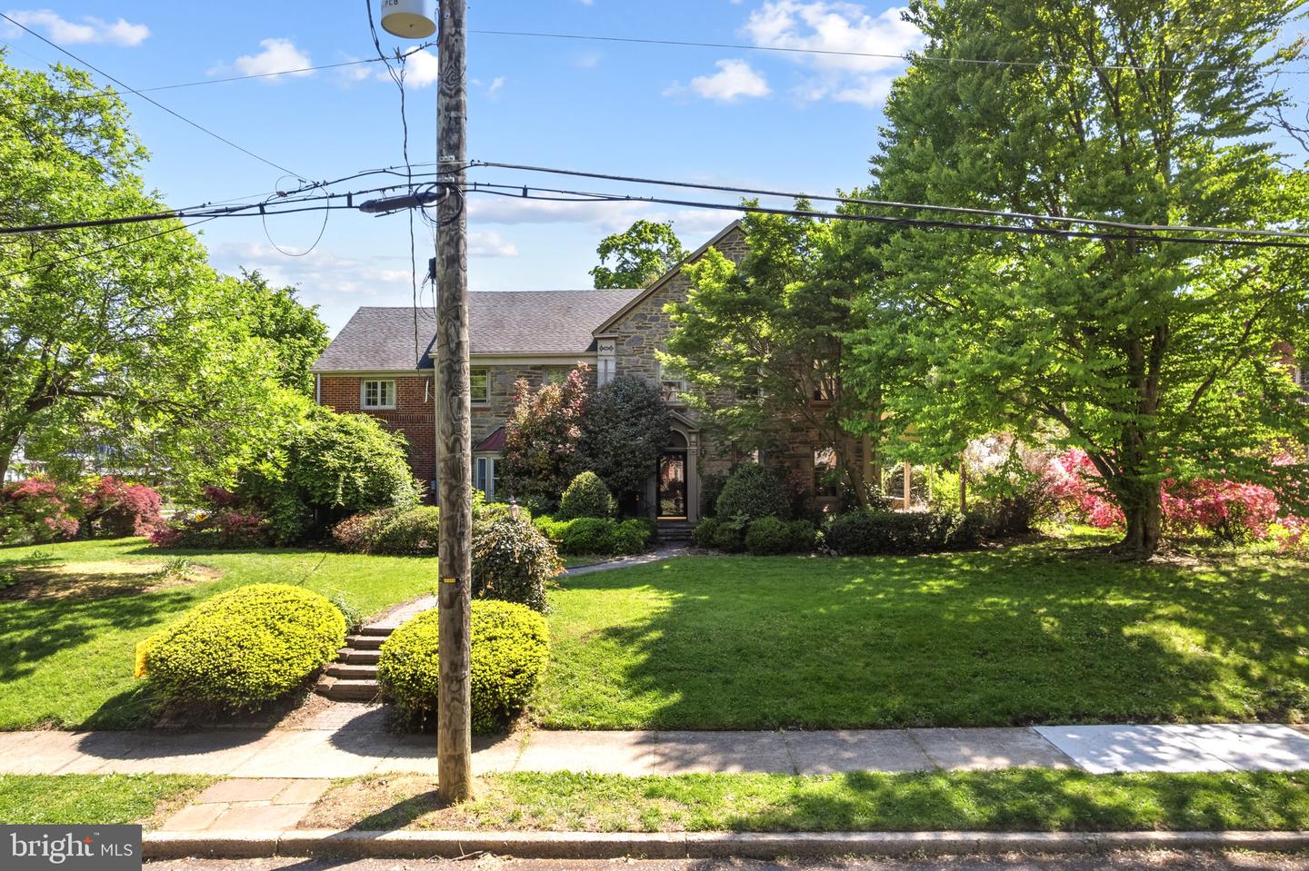 419 Virginia Ave Property Photo 1