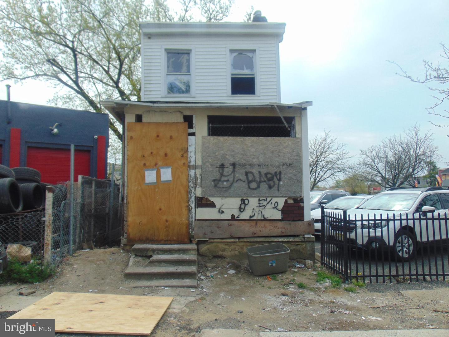 2618 Carman St Property Photo 1