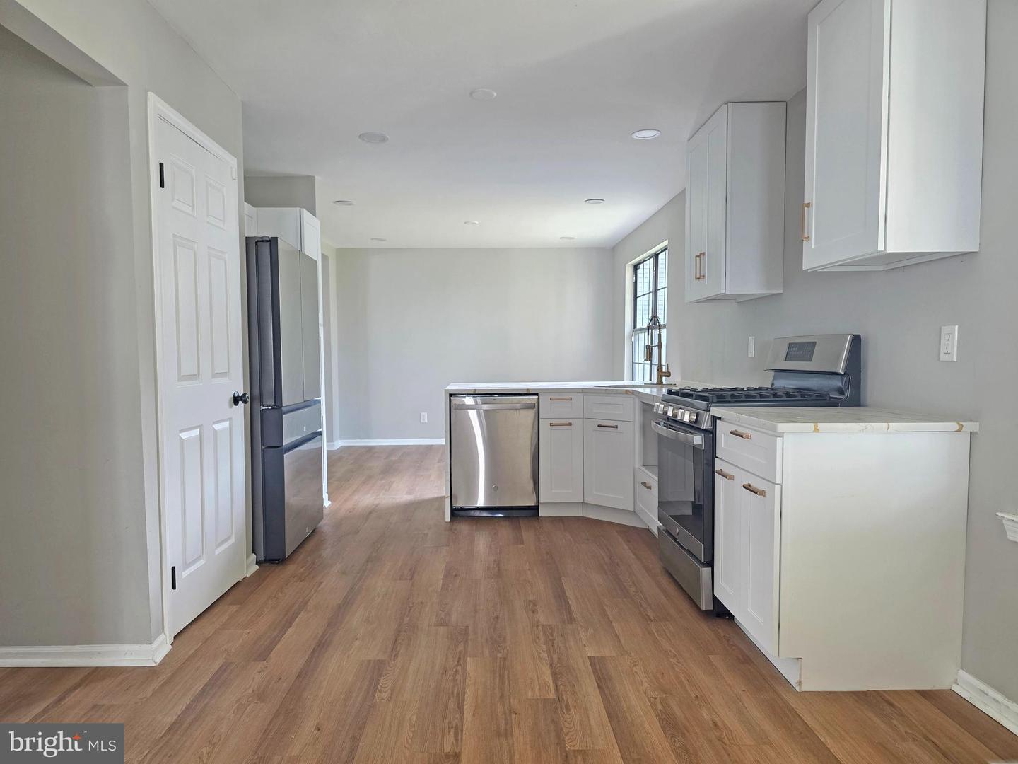 5 Chapel Cir Property Photo 8