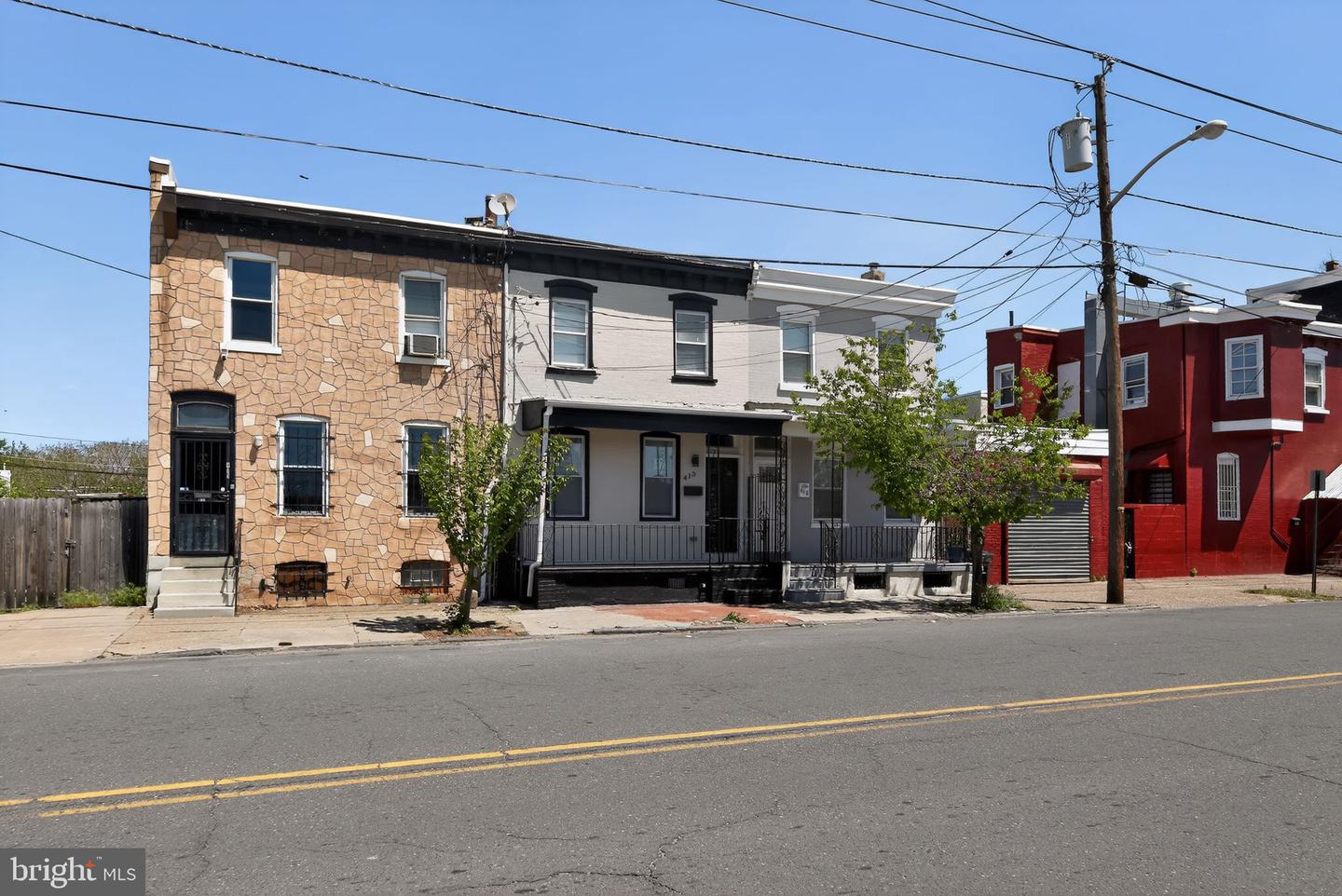 413 Elm St Property Photo 3