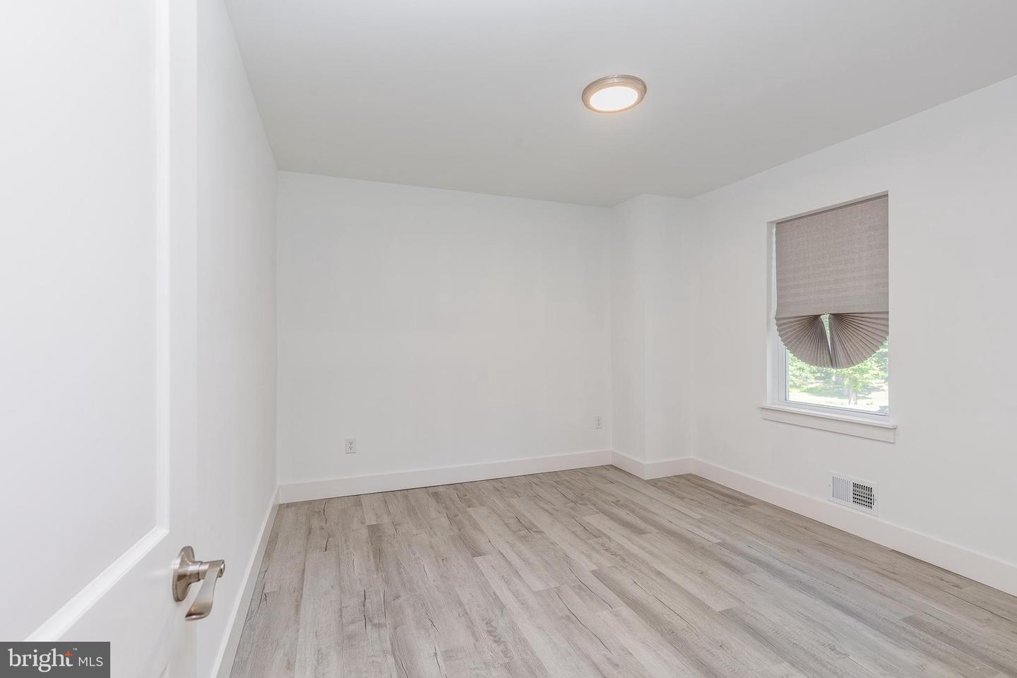 36 Atlantic Ave Property Photo 18