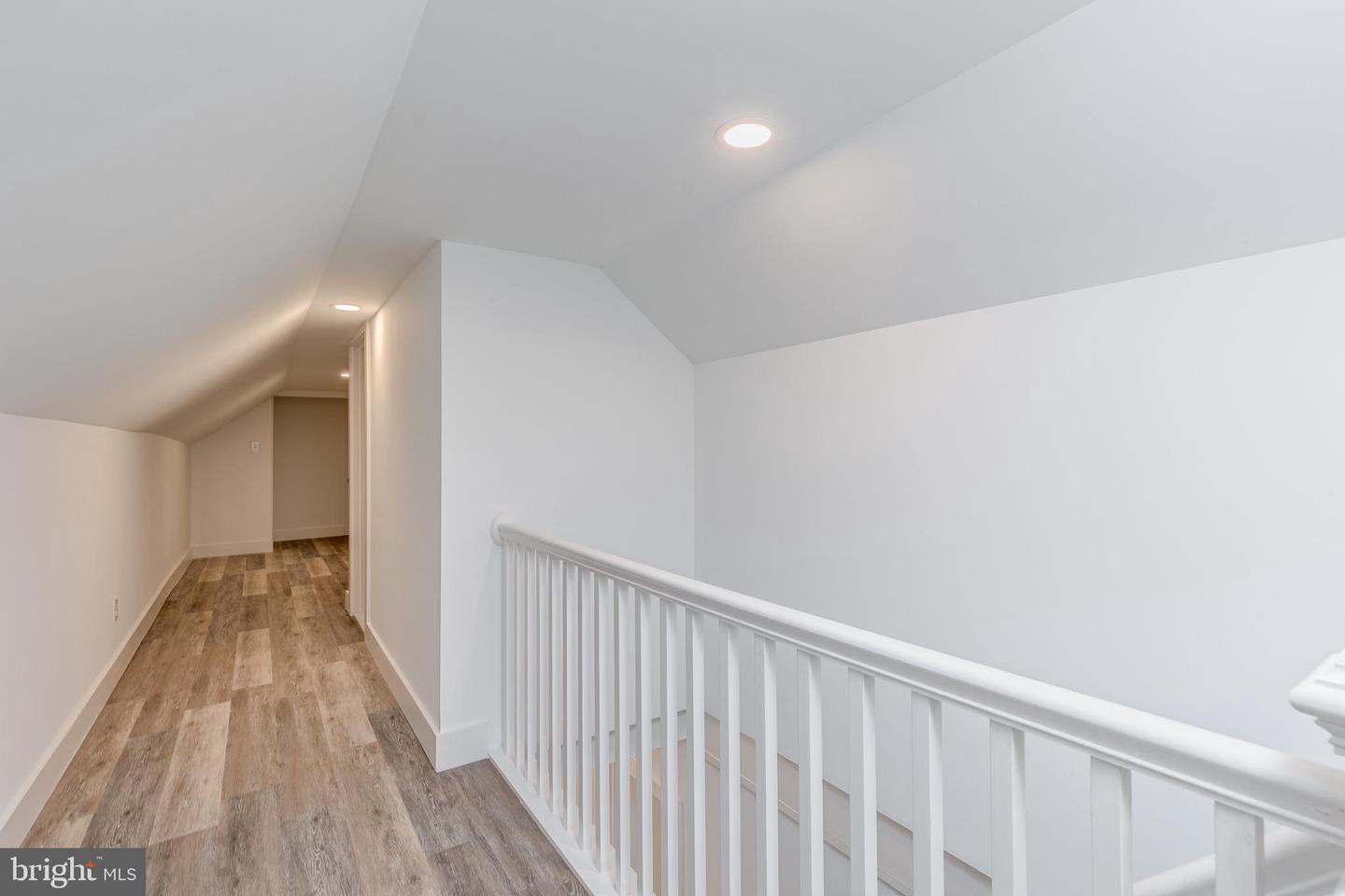 36 Atlantic Ave Property Photo 23