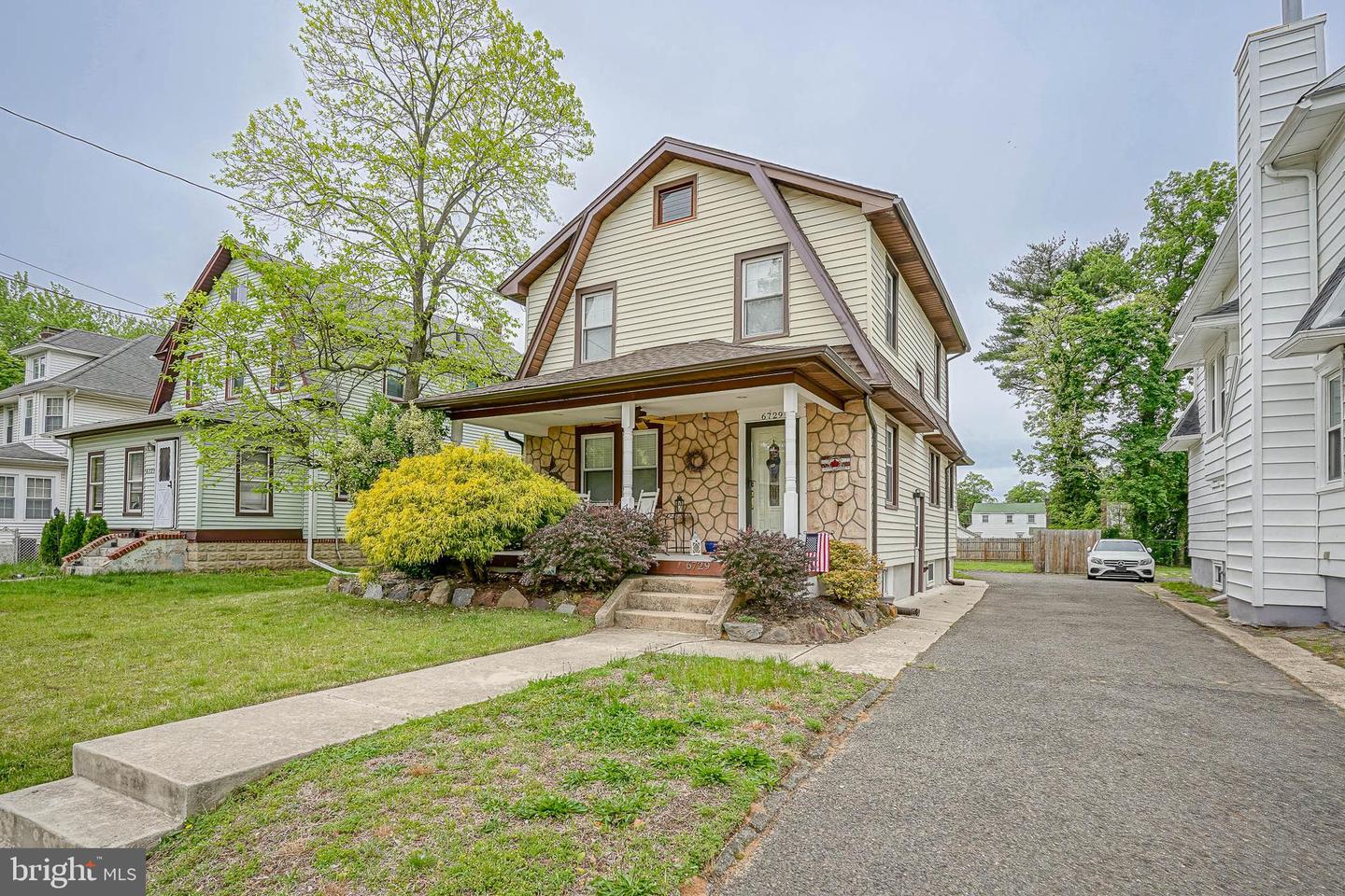 6729 Cedar Ave Property Photo 2