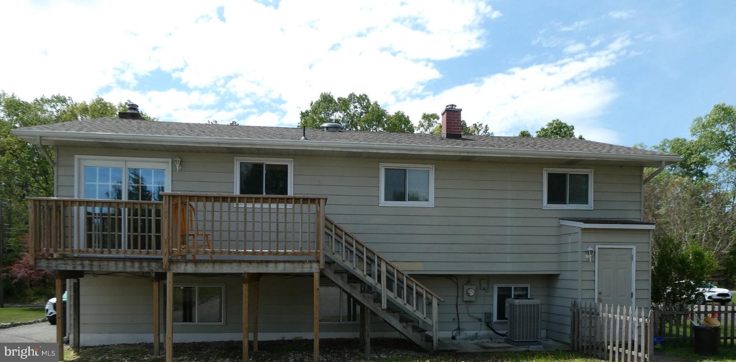 195 Beebetown Rd Property Photo 3