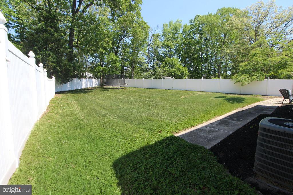 11 Mill Ct Property Photo 41