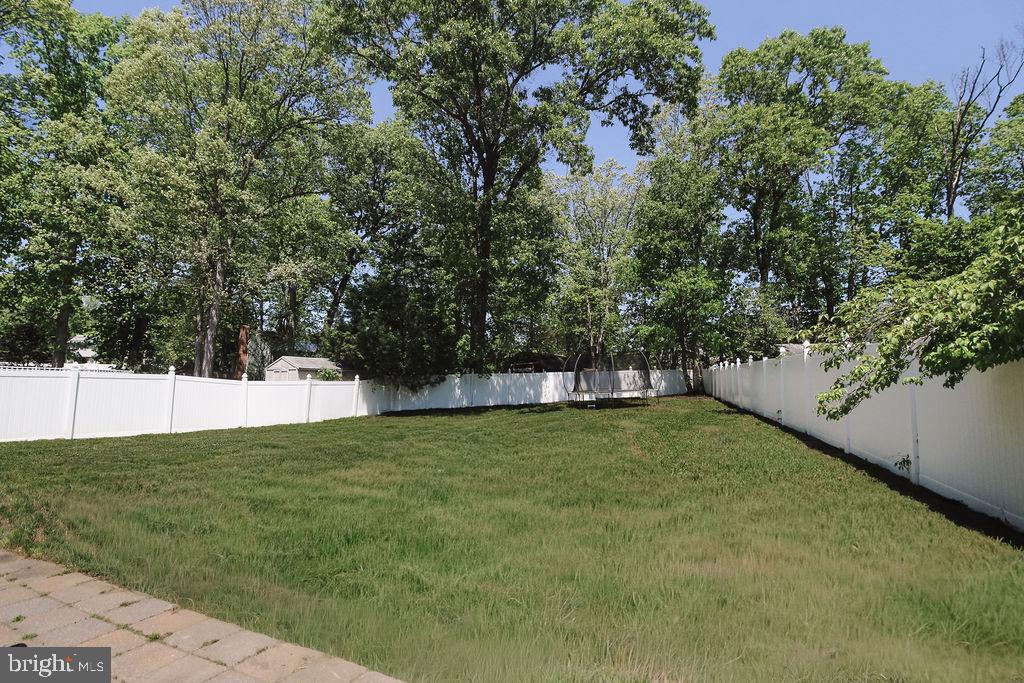 11 Mill Ct Property Photo 42