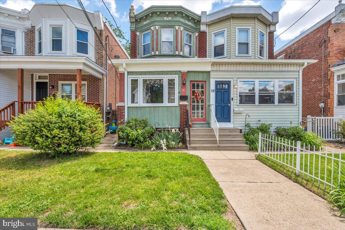 60 Lincoln Ave Property Photo 1