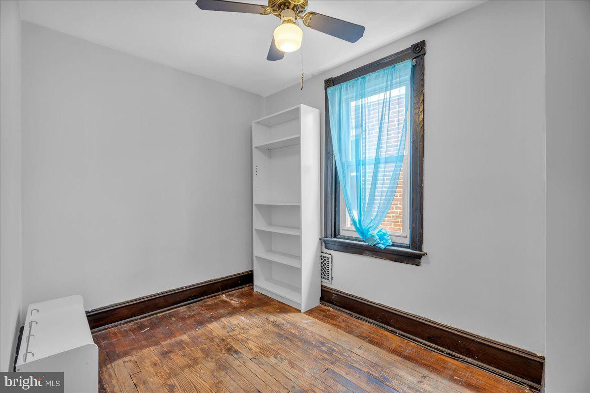 60 Lincoln Ave Property Photo 15
