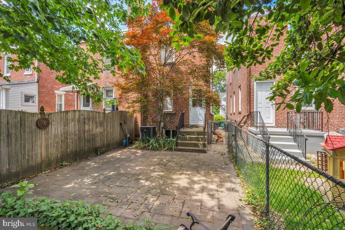 60 Lincoln Ave Property Photo 18