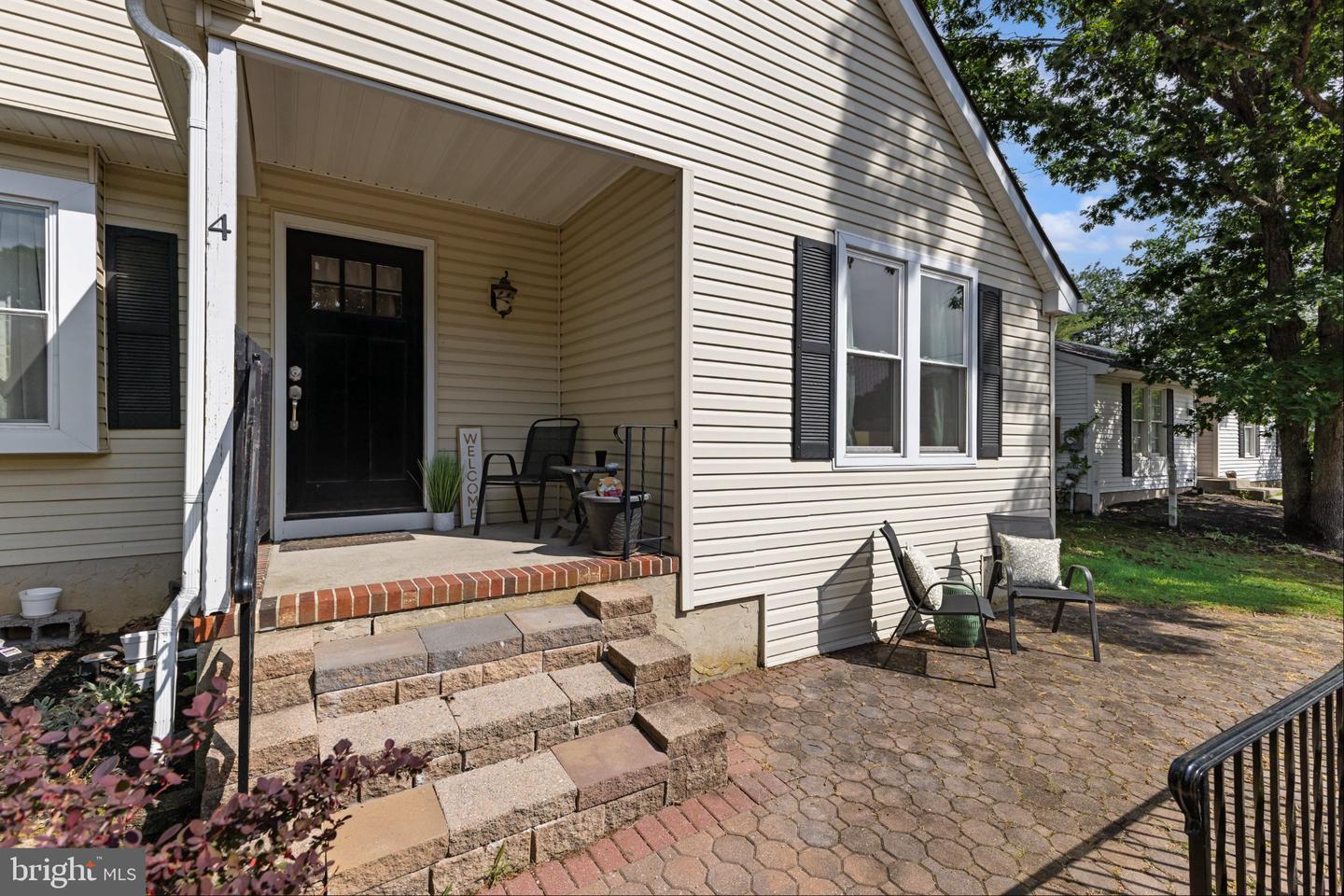 4 Prospect Ct Property Photo 3