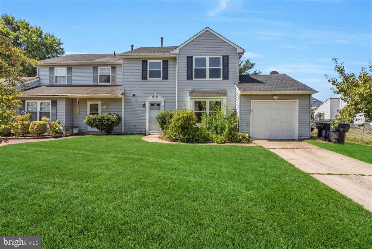 25 Harvest Property Photo 3