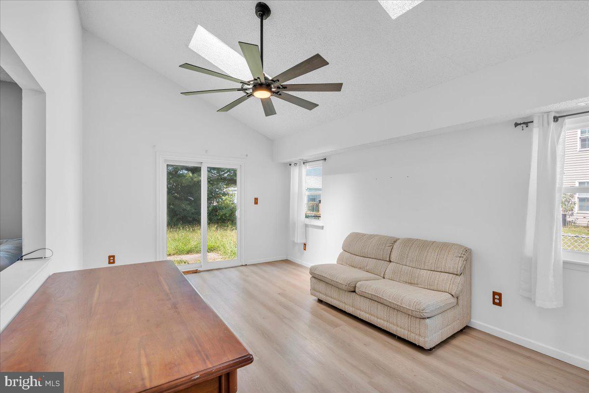 25 Harvest Property Photo 14