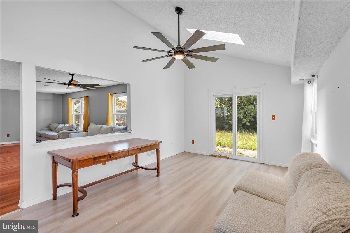 25 Harvest Property Photo 15