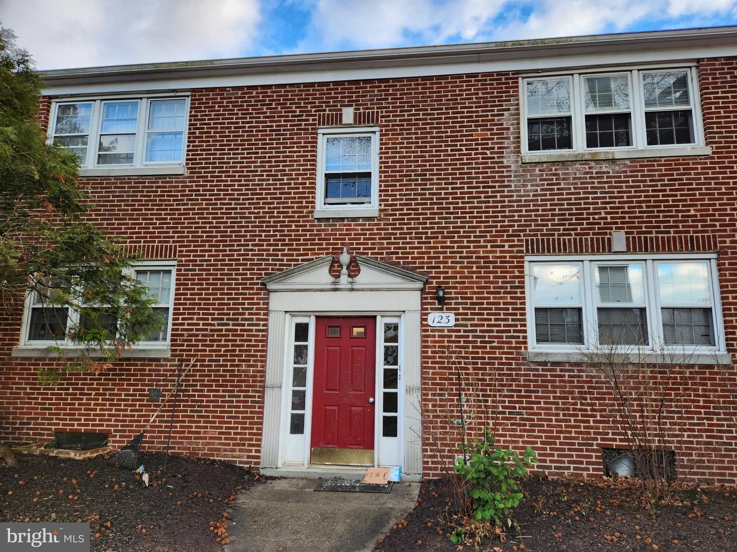 123-D CHERRY PARK ##D Property Photo 1
