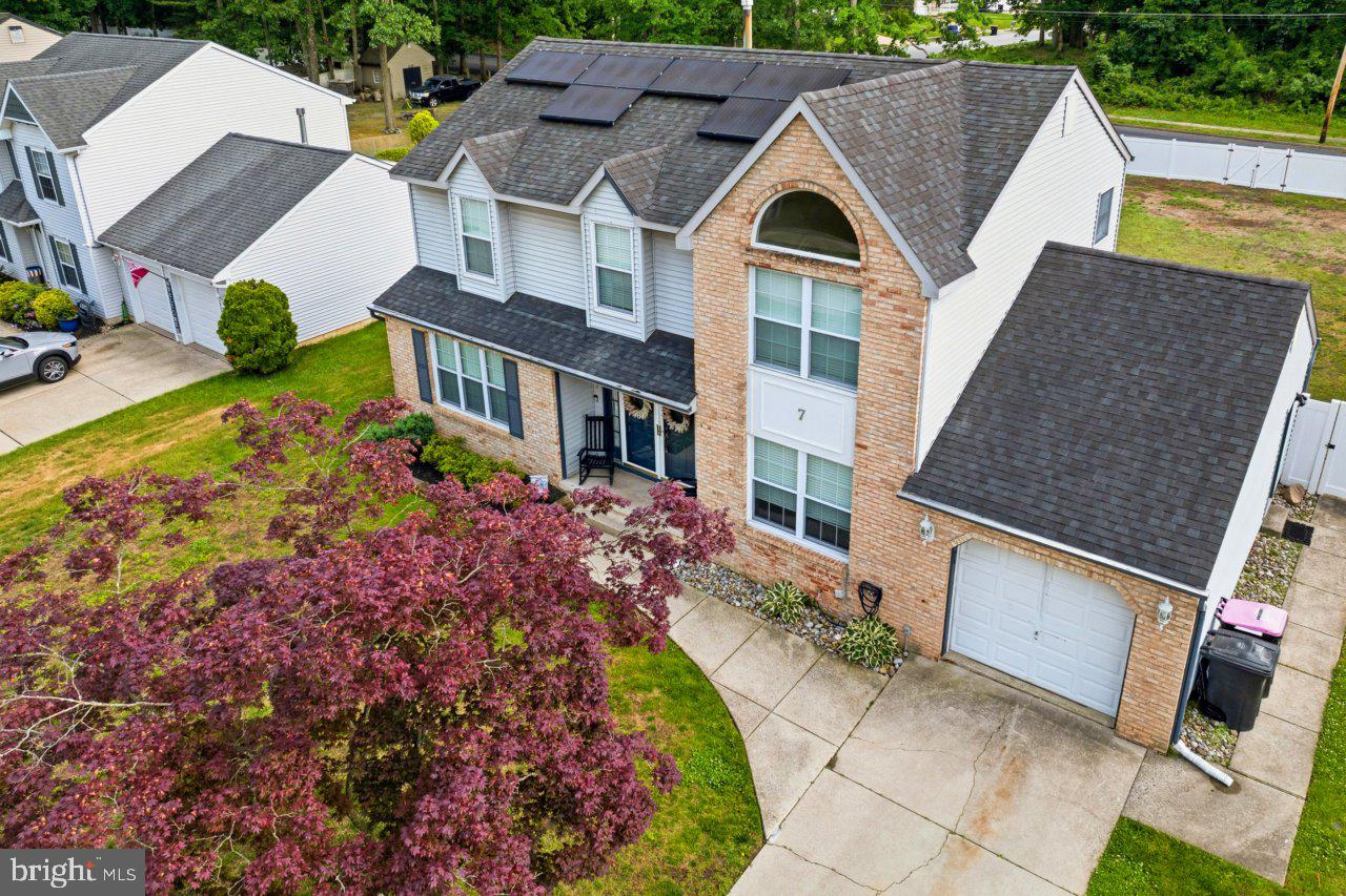 7 York Ct Property Photo 2
