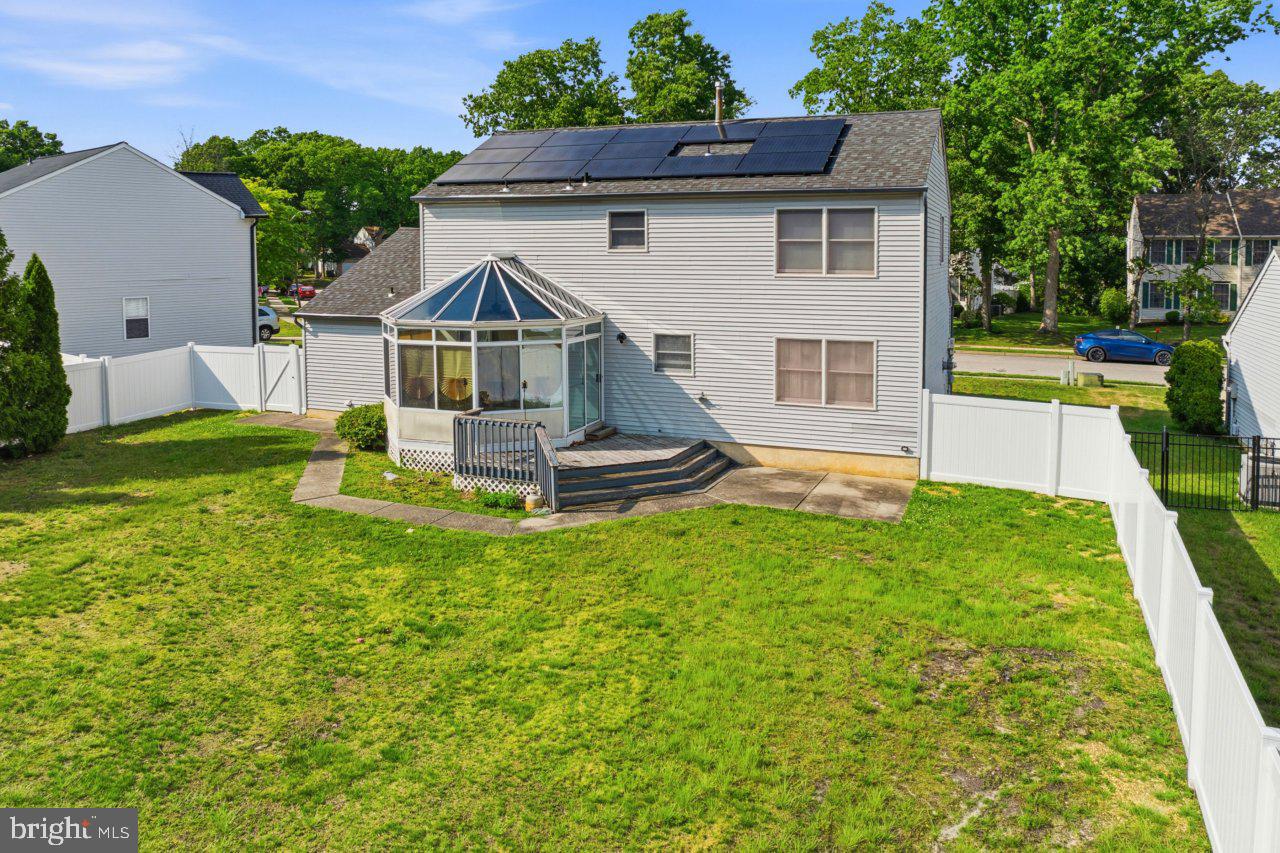 7 York Ct Property Photo 3
