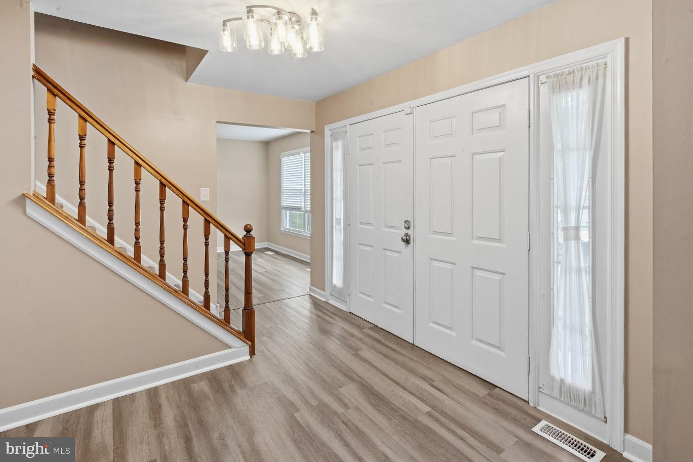7 York Ct Property Photo 13