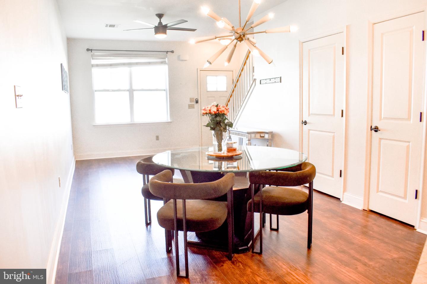 25 Rowand Way E Property Photo 3