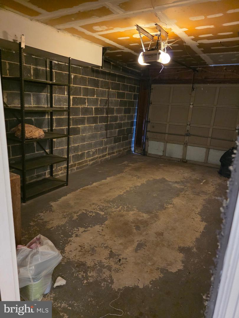 9 Georgetown Rd Property Photo 16